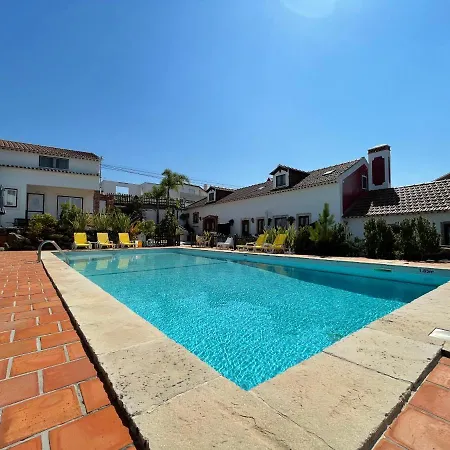 Aldeamento Turístico Páteo Do Duque