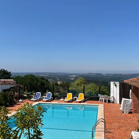 Páteo Do Duque Salir de Matos