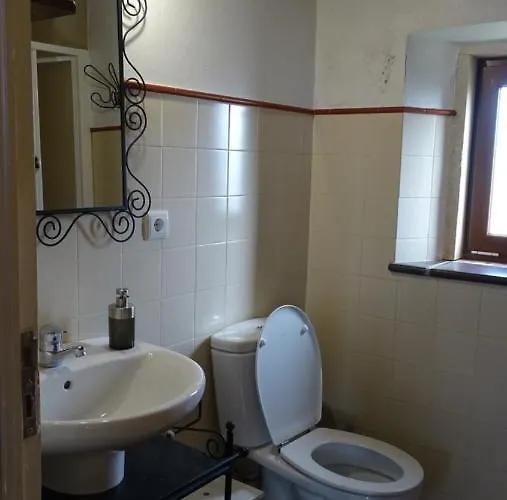 Páteo Do Duque * Salir de Matos