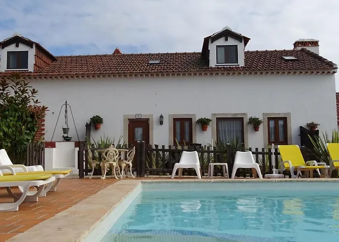 Páteo Do Duque Aldeamento Turístico Salir de Matos